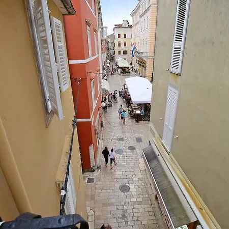 Konukevi Square Zadar