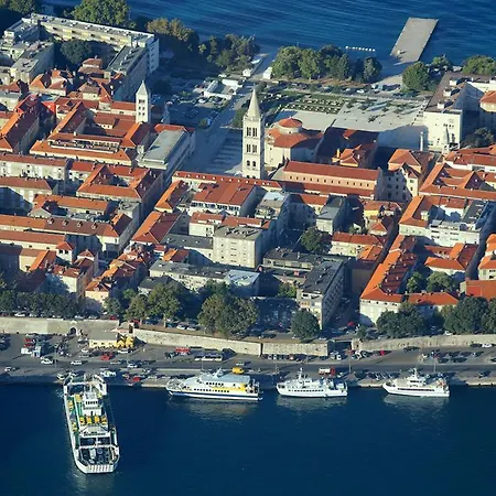 Gasthof Square 4*