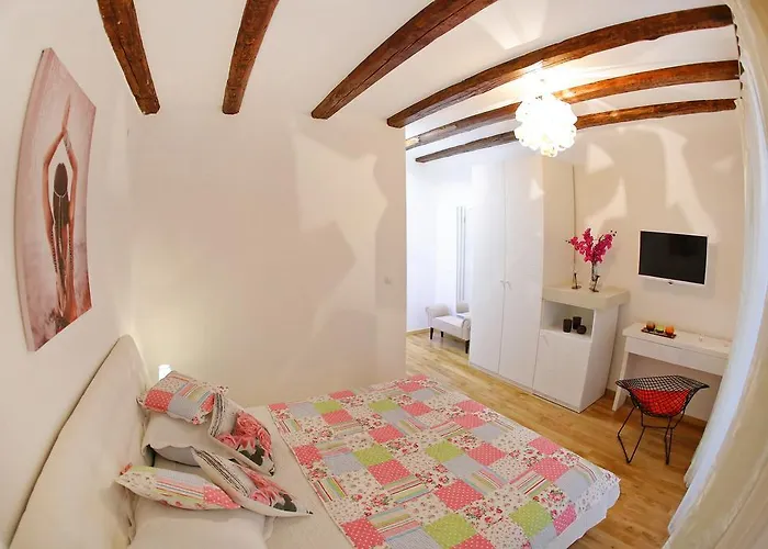 Guest house Square Zadar